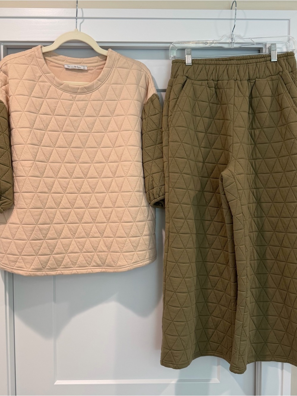 Quilted Two-Tone Women's Pantsuit - Cream & Olive size small